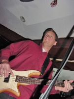 dan with bass